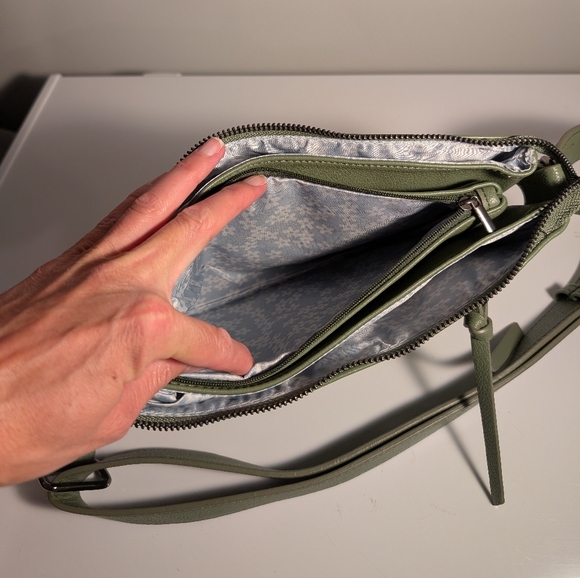 Purse/Clutch/Wallet BUNDLE - Picture 5 of 11